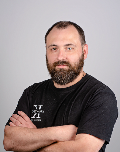 Артем Романов